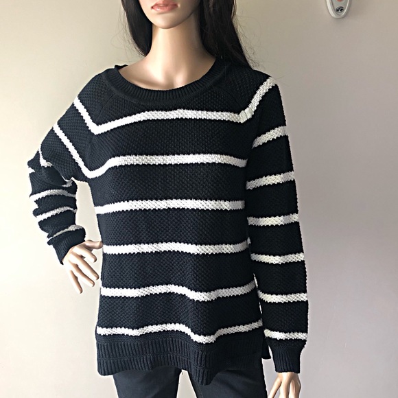 Old Navy Sweaters - Old Navy sweater